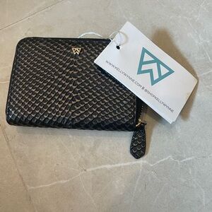 Black Textured Women's Wallet